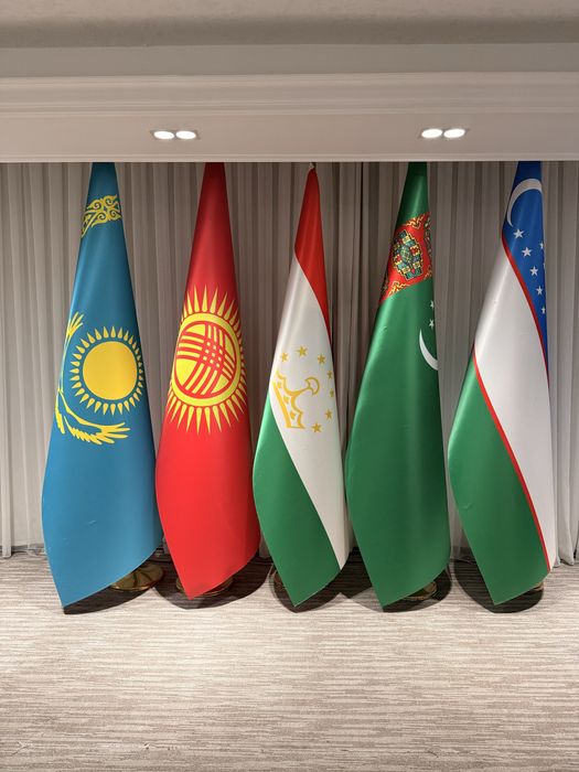 Флаг Bayroq BAYROQ Parus bayroq Флаг парус баннер реклама