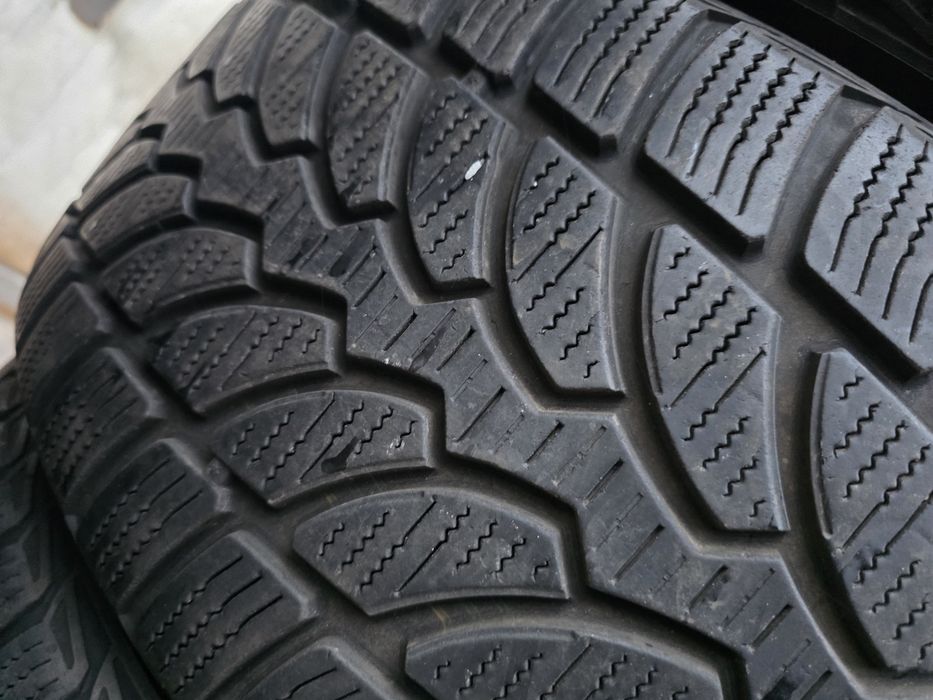 4бр Зимни гуми 225 50 17 - Bridgestone - DOT 2023