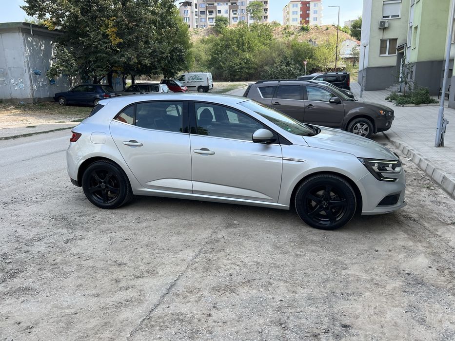 Рено меган 4  2016  1,2 TCI