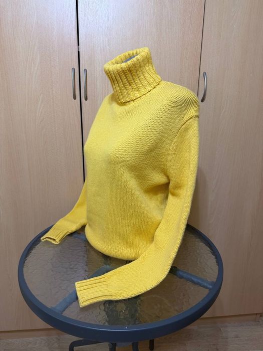 Пуловер поло RALPH LAUREN.  Размер М/S. 100% вълна.
RALPH LAUREN.