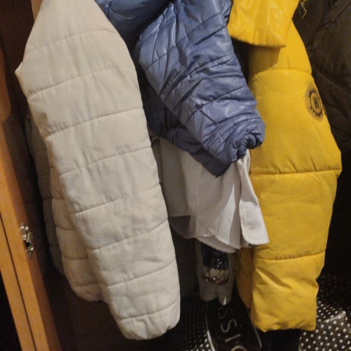 Всё куртку продам