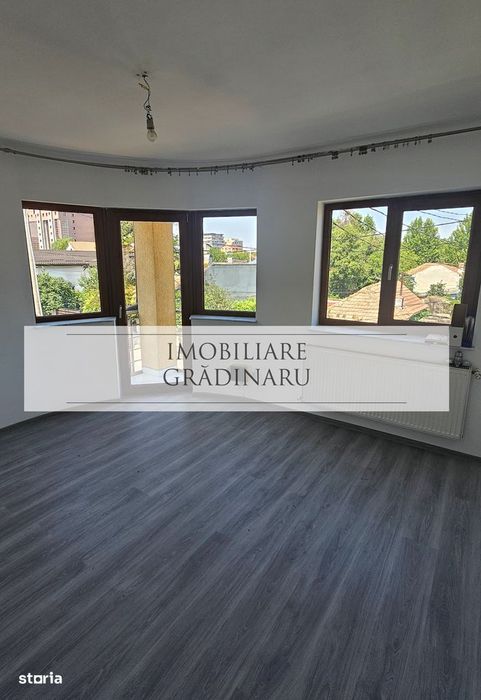 Apartament 4 camere Promenada