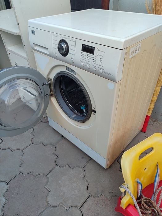 Стиральная машинка