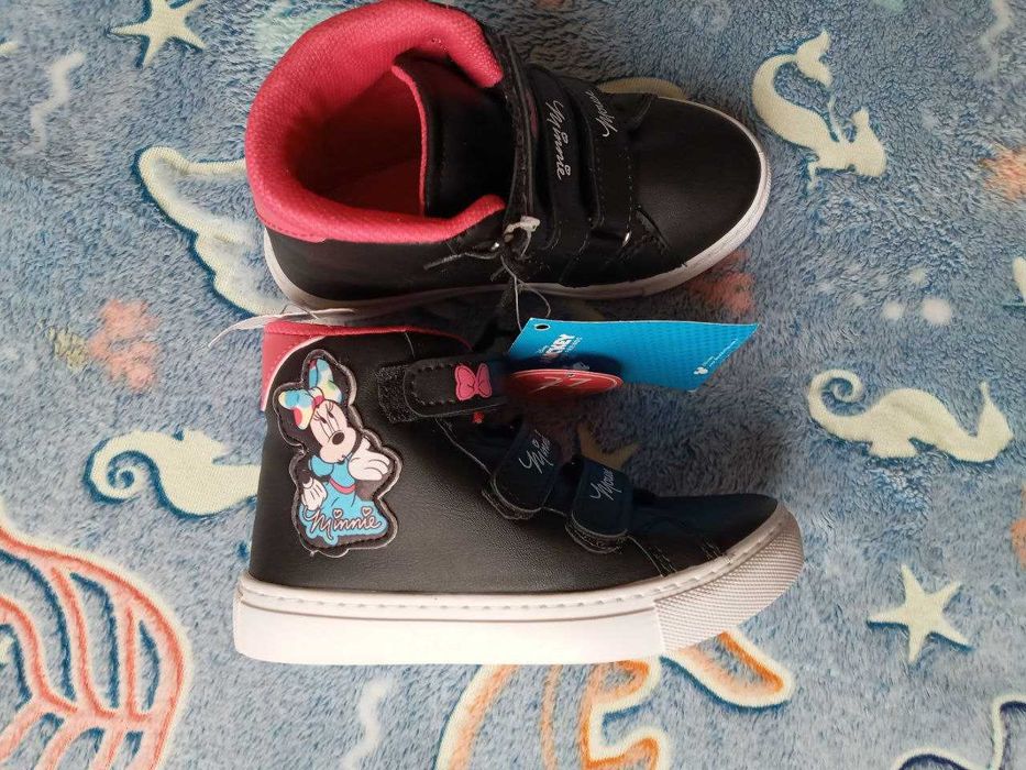 Ботинки новые фирменные для девочек