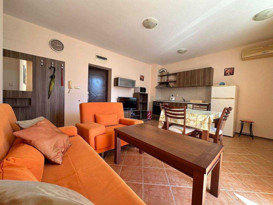 Продава се Тристаен апартамент в к.к. Слънчев бряг - 78 кв.м за 595 €/кв.м - Снимка #2