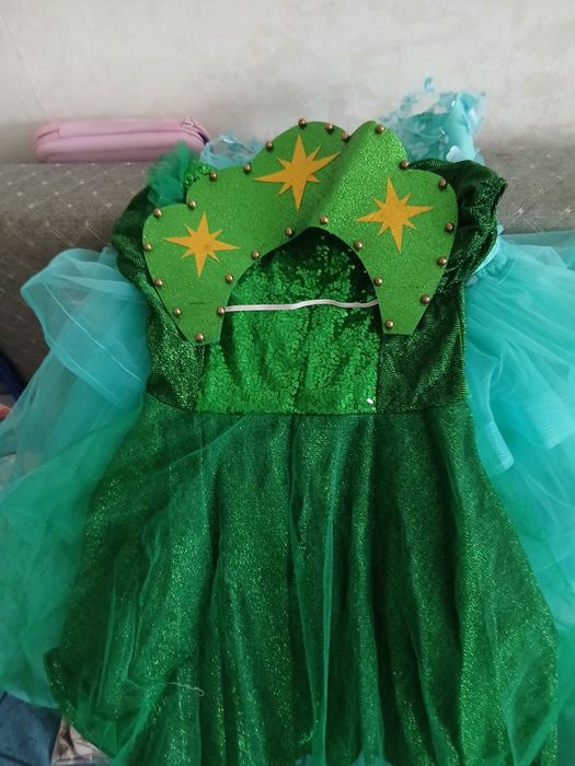 Продам платье новый