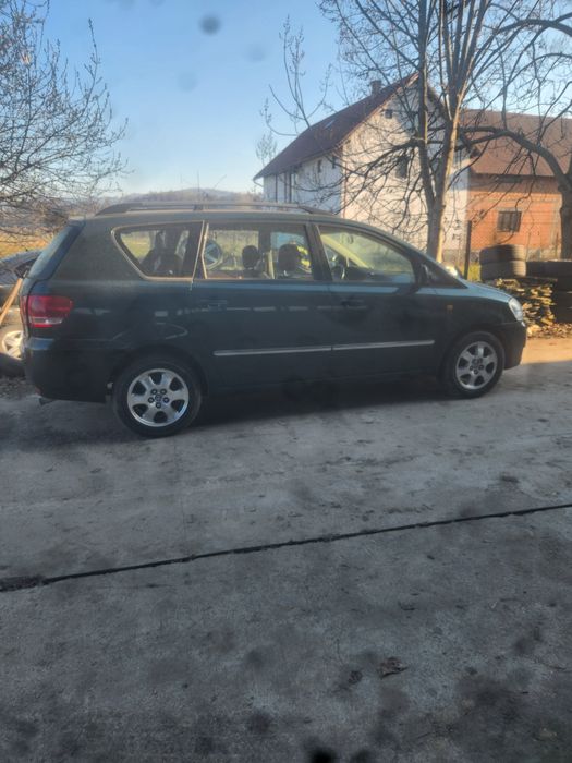 Dez toyota avensis verso