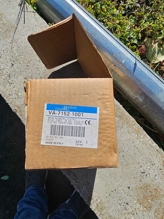 Продавам Електрически задвижващ клапан Johnson Controls VA-7152-1001