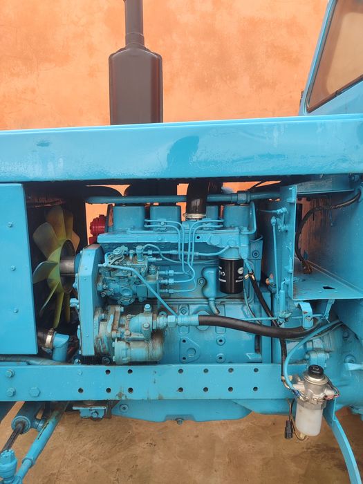 T 40 traktori aybi yuq hamma joyiga javob