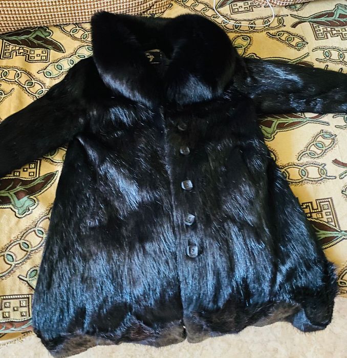 Продам теплую шубу