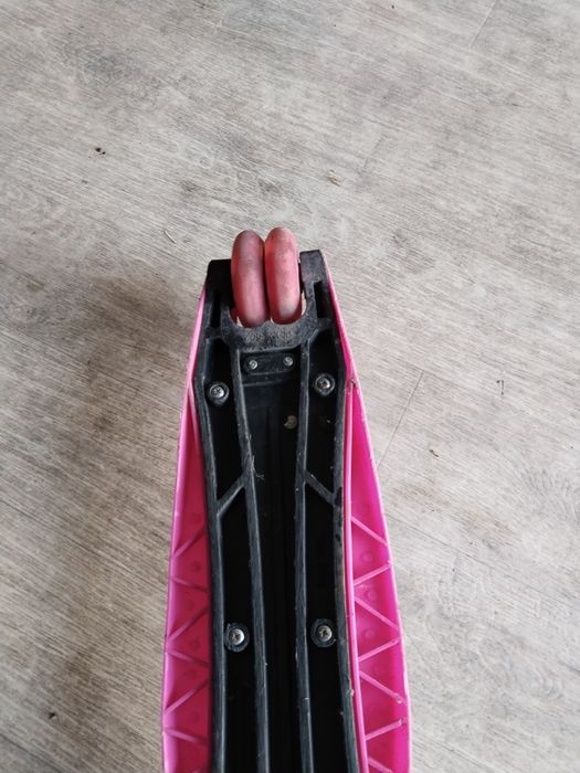 Продаю самокат детский на запчасти