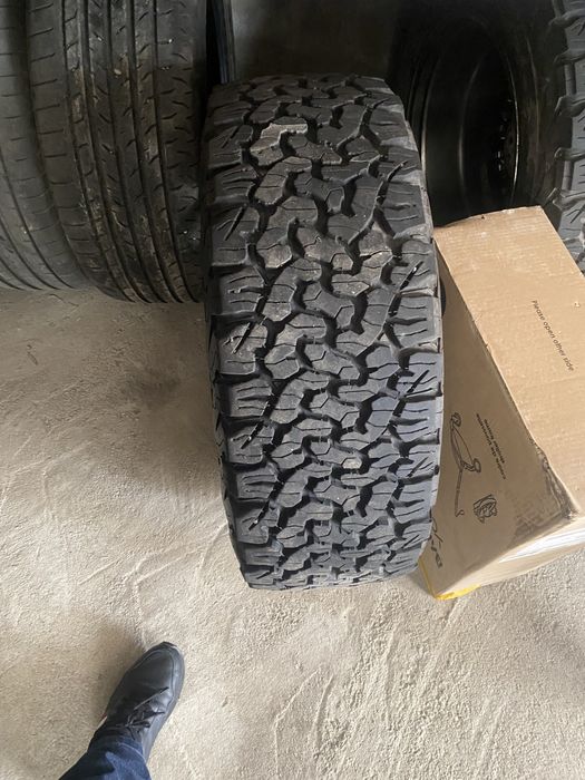 Шины Т/А в отличном состоянии