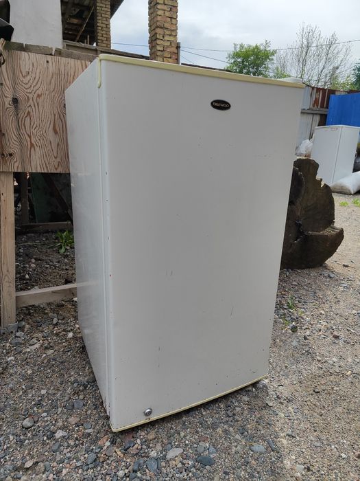 Холодильник рабочий