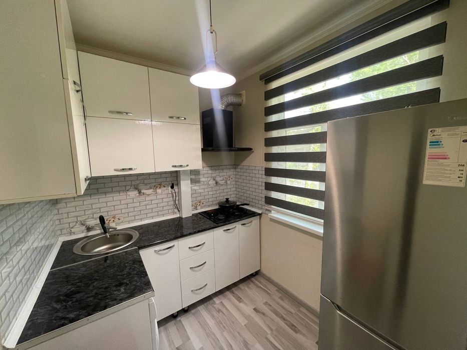 Срочно Продам квартиру Чиланзар 10. 2х комнатная