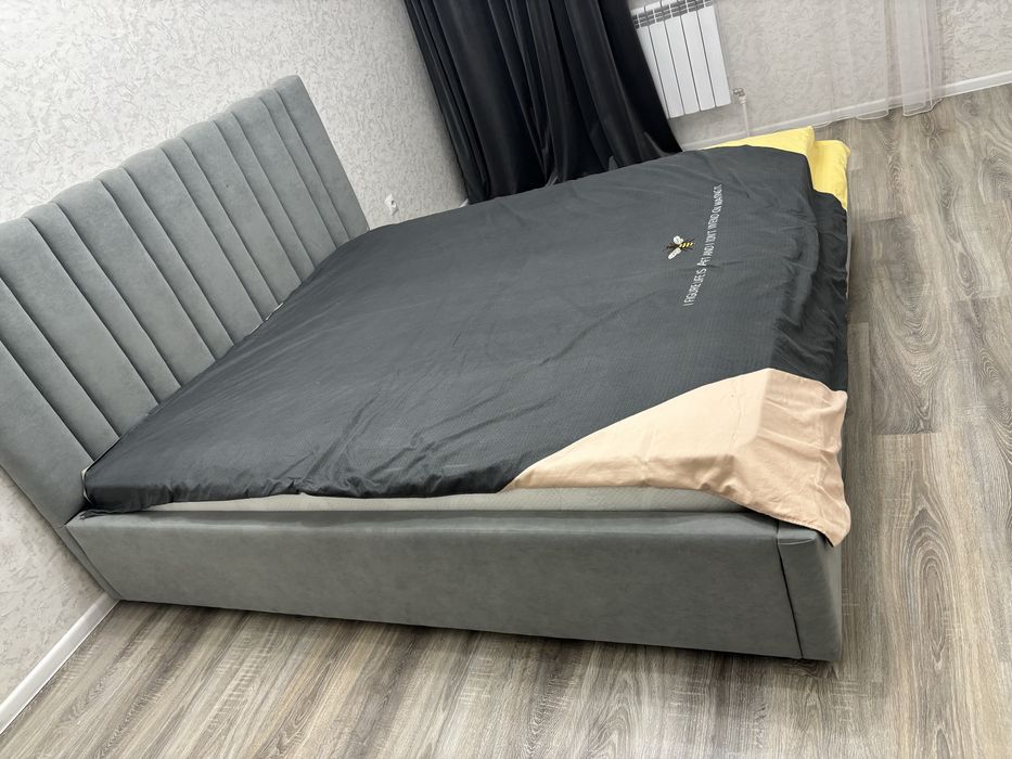 Спальный кравать