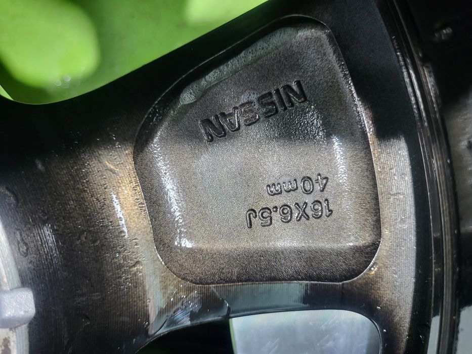 16 5x114.3 Nissan лети джанти 5х114.3