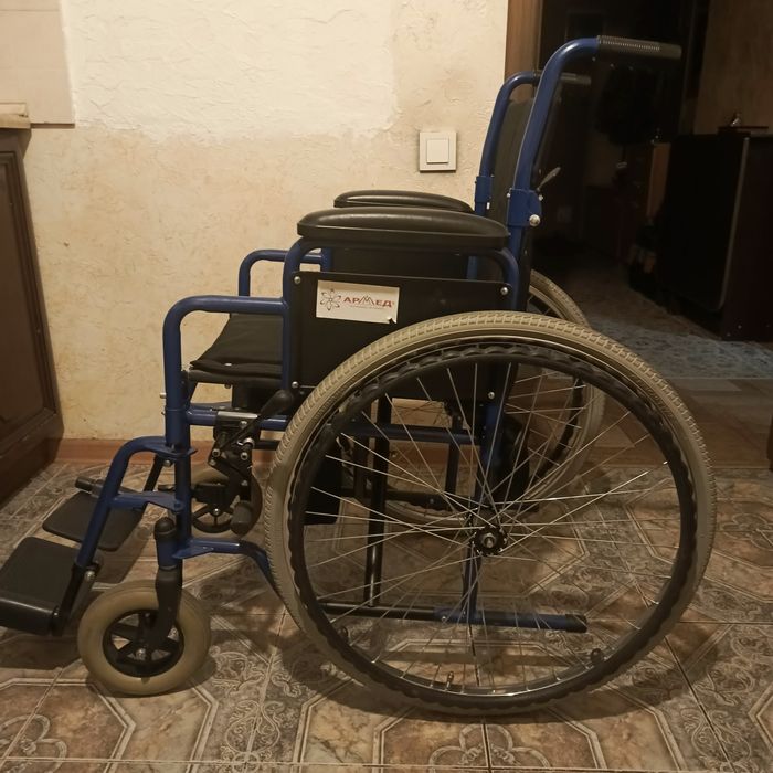 Коляска инвалидная