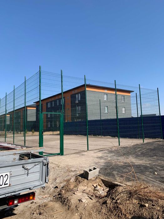 Забор ограждения. В наличии.   Бродского 36 а