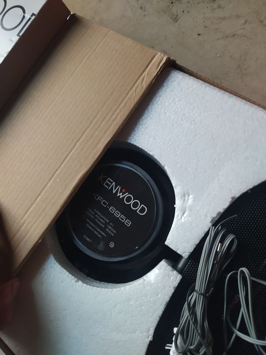 Kenwood 1800 w  narxini kilishiladi