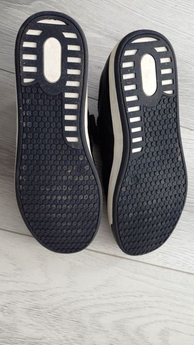 Продам туфли детские. Размер 37.