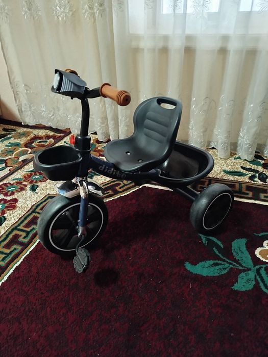 Velosiped 3 oyoqli