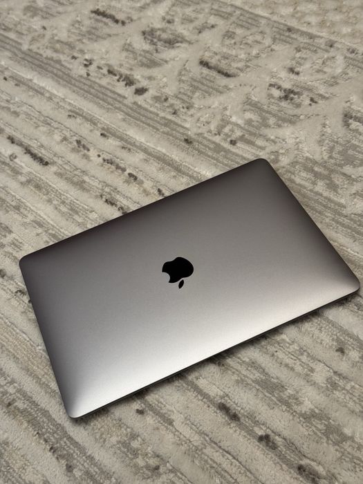 MacBook Air M1   8/256 gb