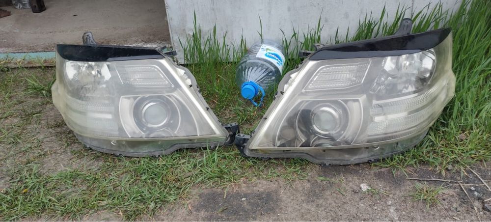 Продам кузовные запчасти