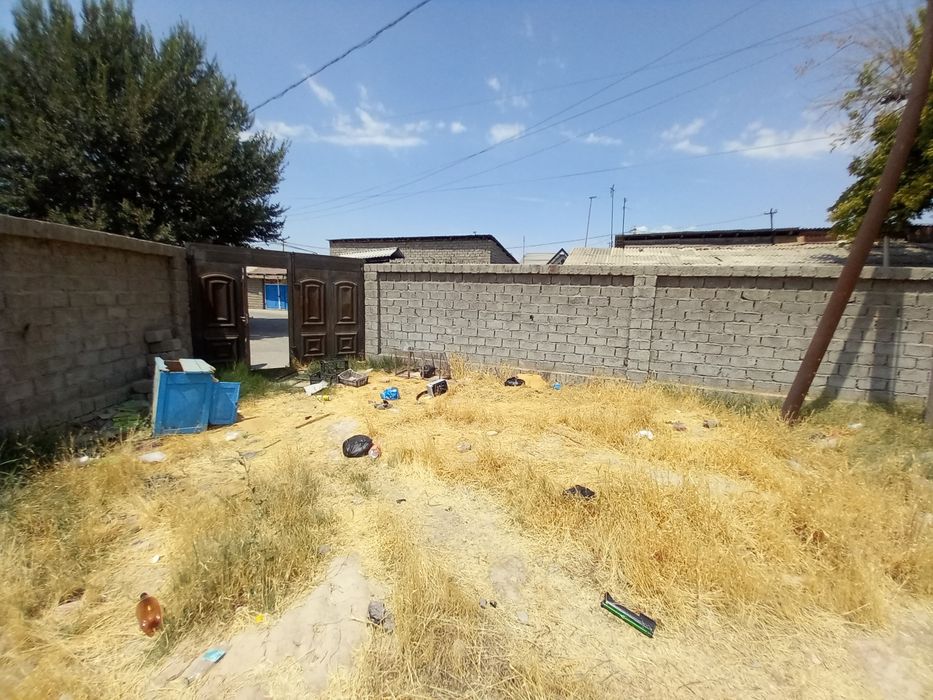 Участка сотилади