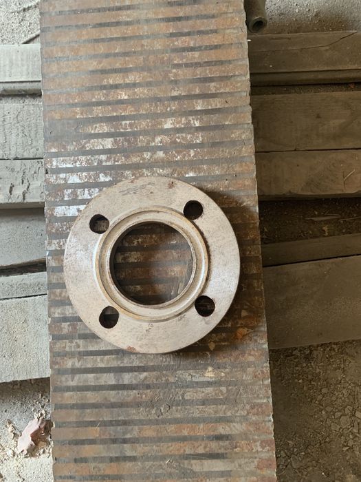 Продам фланцы