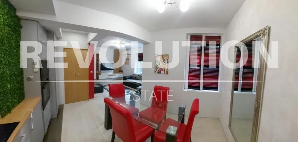 Дава се под наем Тристаен апартамент в Пловдив, Кючук Париж - 80 кв.м за 485 € - Снимка #1