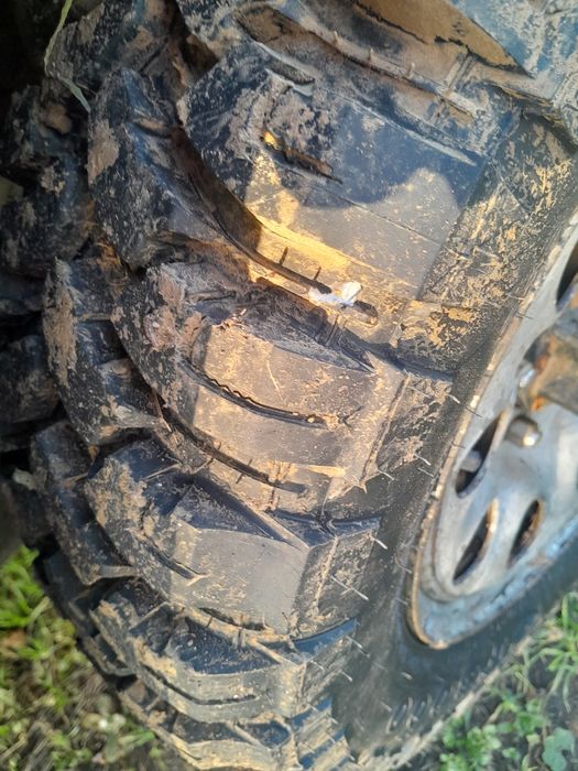 Гуми за кал Comforser 3000 205/70/15 НОВИ!!!