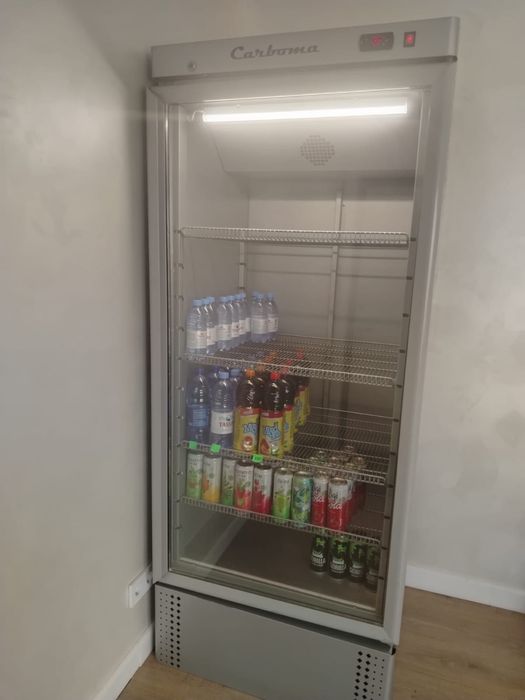 Продам холодильник для магазин