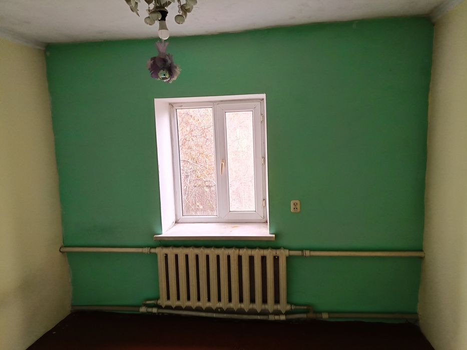 Продается дом в центре за Таиром