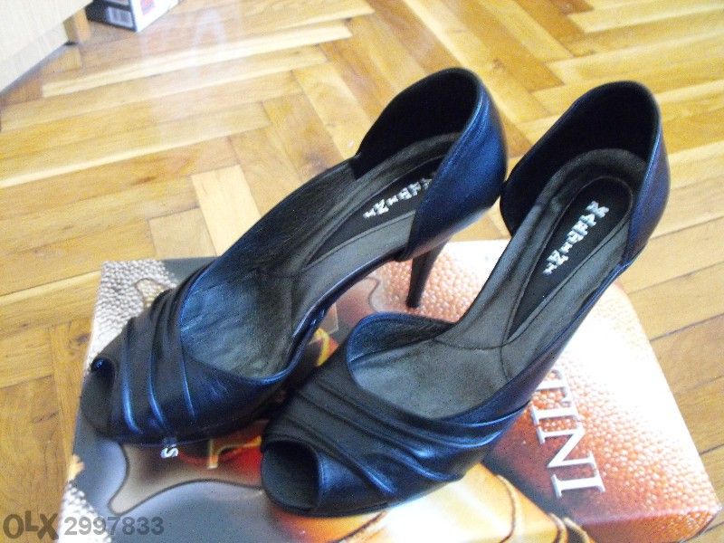 Официални обувки