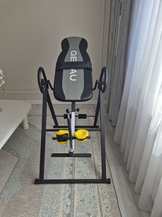 Genau Инверсионный стул