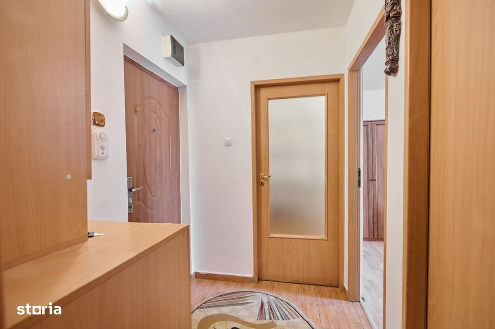 Apartament Doua Camere Decomandat Razboieni