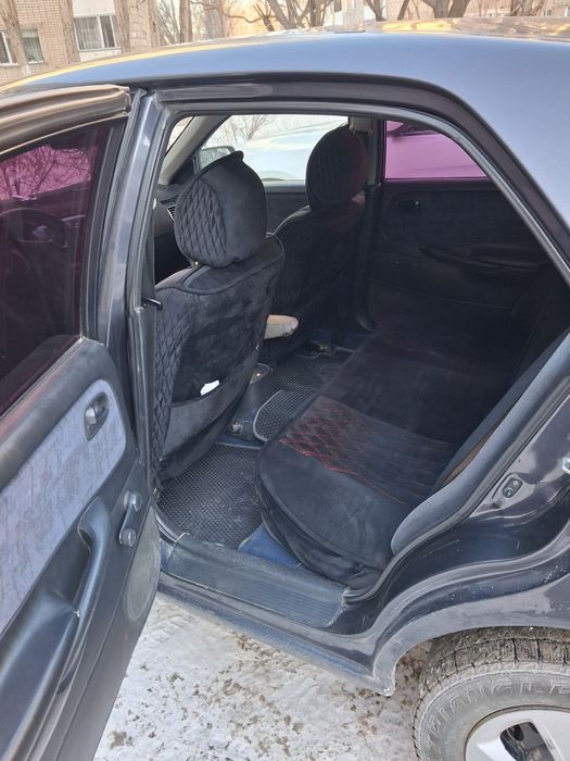 Продам автомобиль Мазда 626