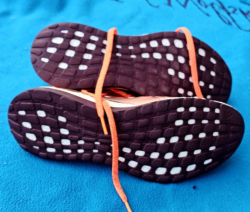 Adidas Pure Boost оригинални дамски сникърси 40 номер