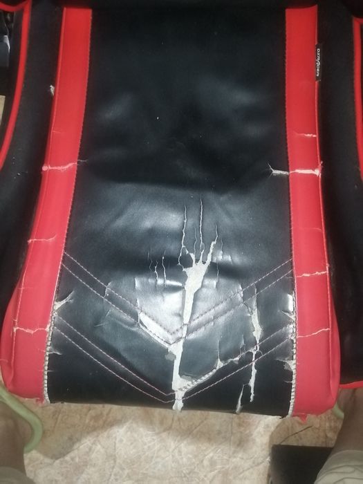 Продам игровое кресло