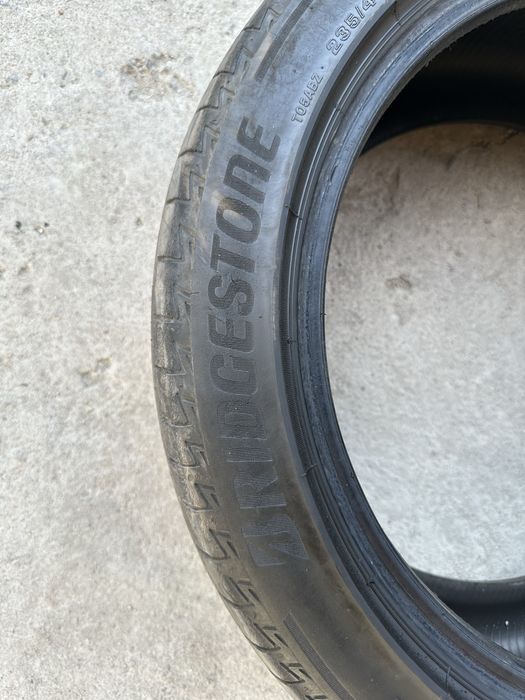 Bridgestone 2 шт 235/45/r18