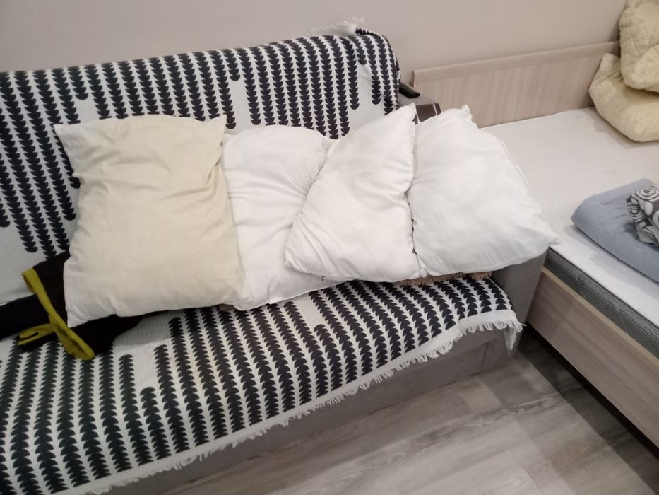 Продам одеяла, подушки