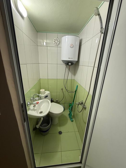 Дава се под наем Гараж / Паркомясто в Варна, Колхозен пазар - 30 кв.м за 154.53 € - Снимка #2