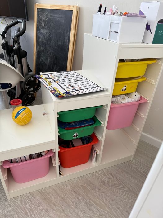 Стеллаж для хранения вещей и игрушек