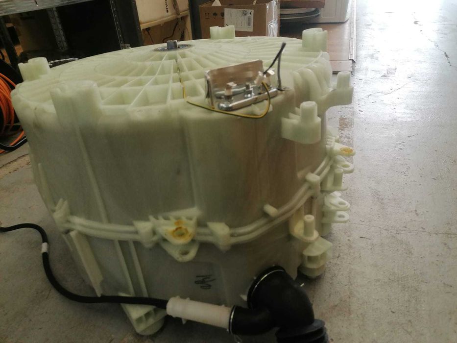 Cuva neambutisata masina de spalat Samsung WW80T304MBS / R11