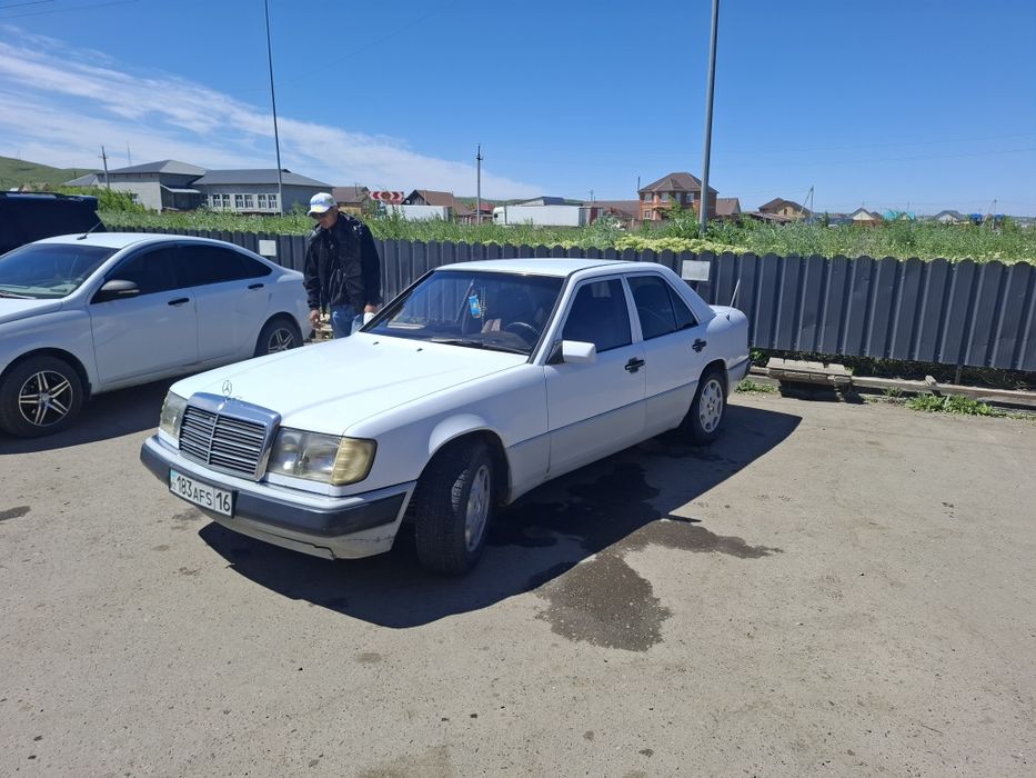Продам мерседес w124. 111 дв. 2 литра