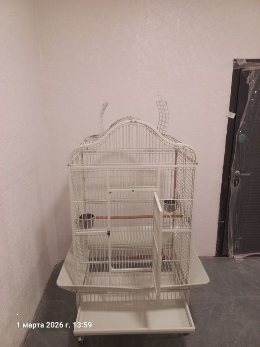 Клетка для больших попугаев
