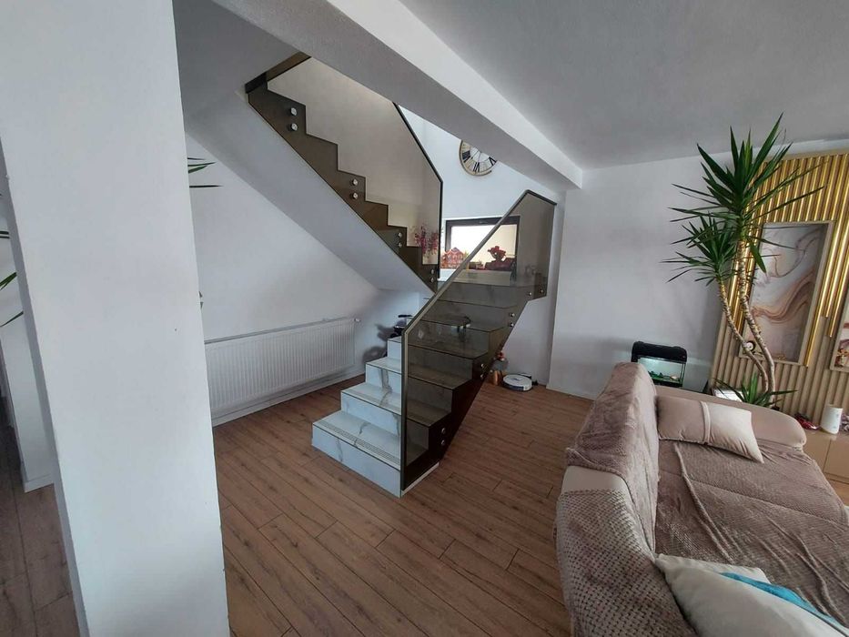 Balustrada de sticla