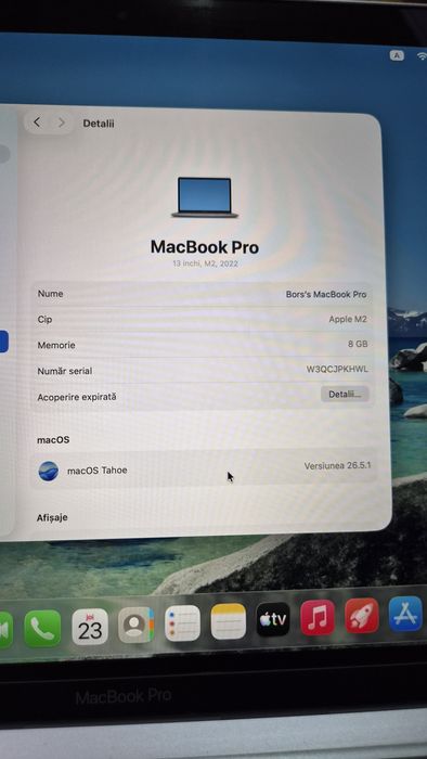 MacBook Pro 13 inch, M2 cu  touch bar