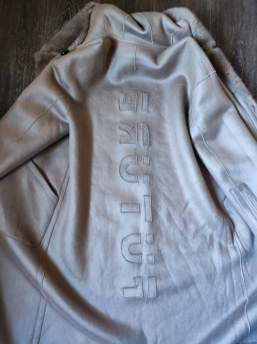 Двухсторонняя дублёнка.