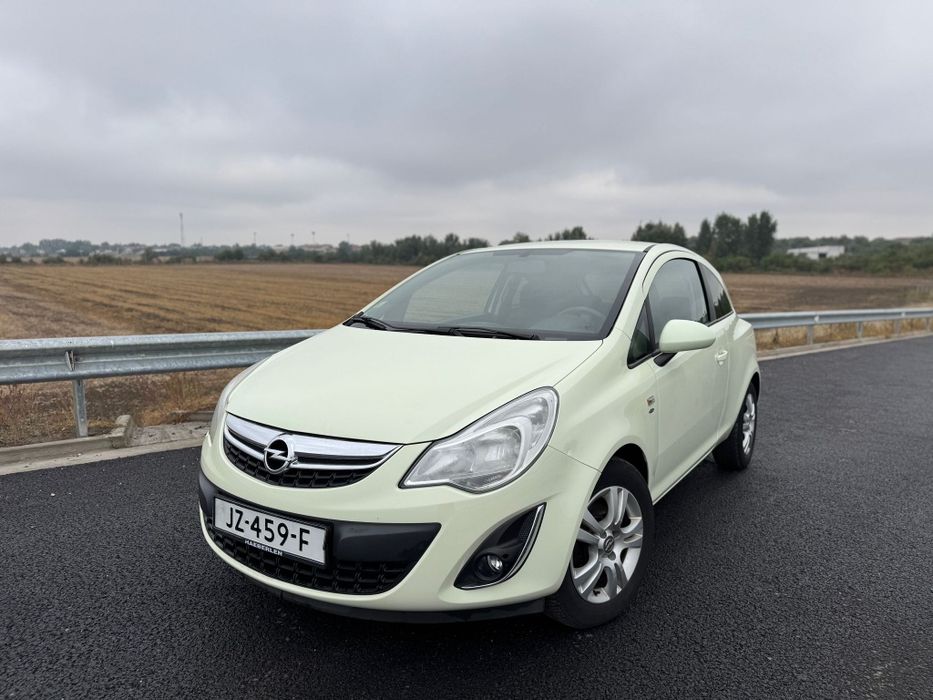 Opel Corsa 2011 , 1.4 benzina